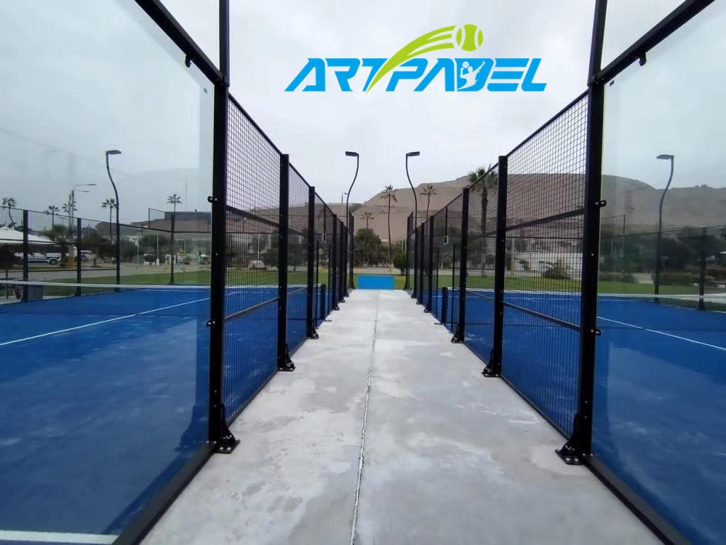 panoramic padel court;
black metal structure and blue turf;
Swan neck light pole;
from Peru client feedback